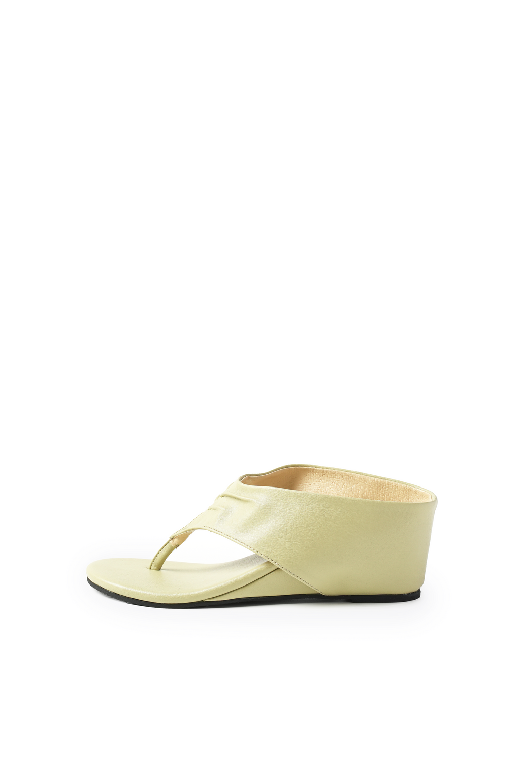 Camila Kitten Wedge in Pistachio