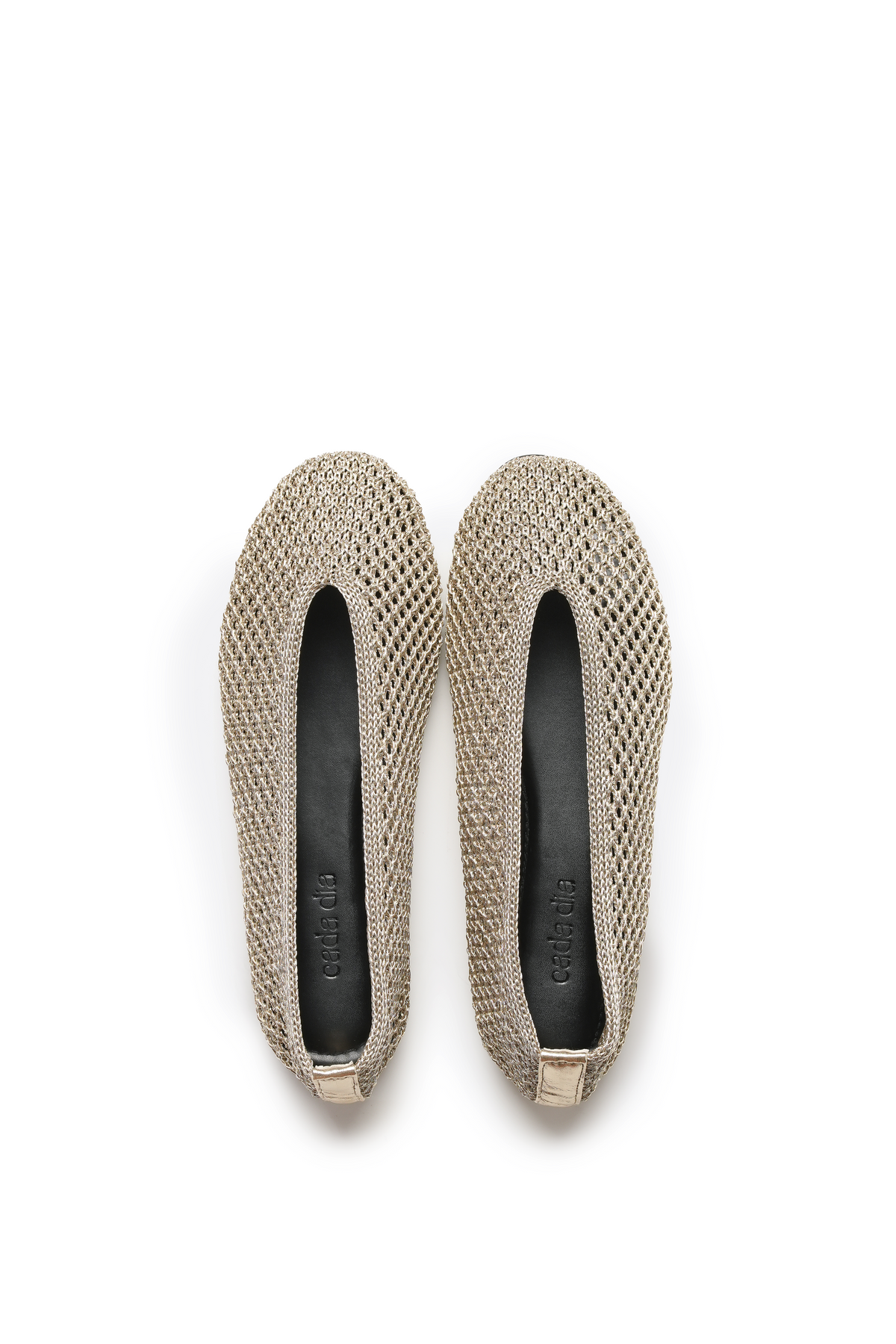 Estela Flats in Oro